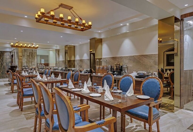 בית מלון כפרי Grand Victoria The Fern Resort & Spa, Panchgani