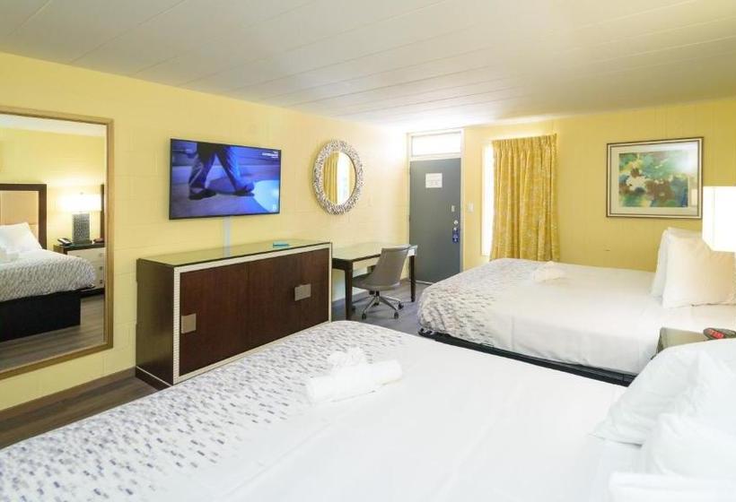 هتل Heart Of Manteo