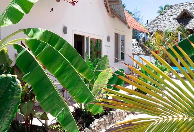 בית מלון כפרי Heart Of Zanzibar Bungalows