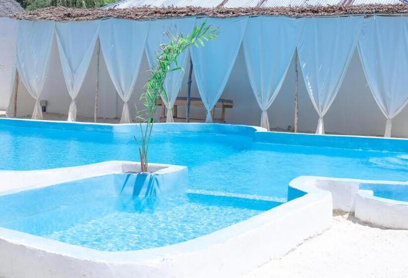 בית מלון כפרי Heart Of Zanzibar Bungalows