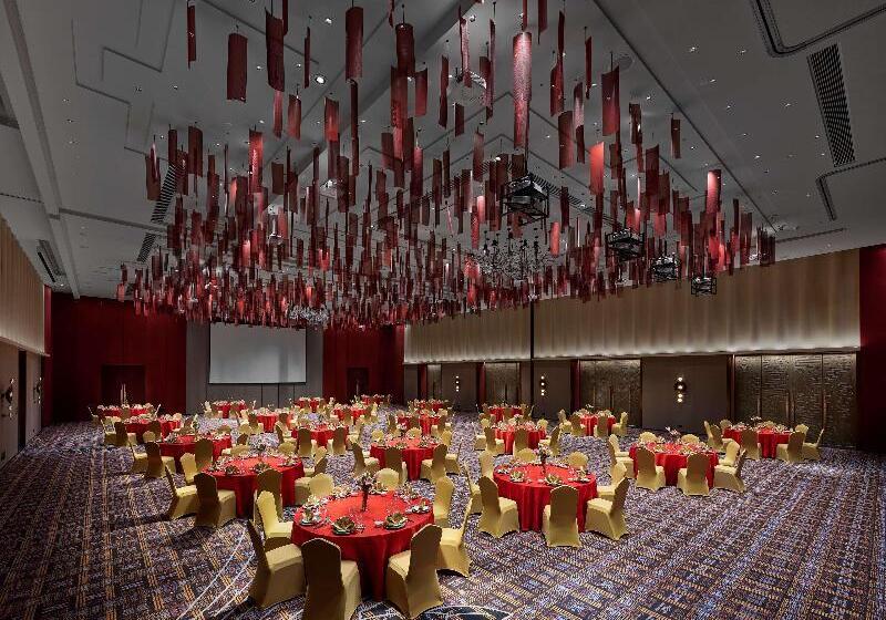 호텔 Hilton Shigatse