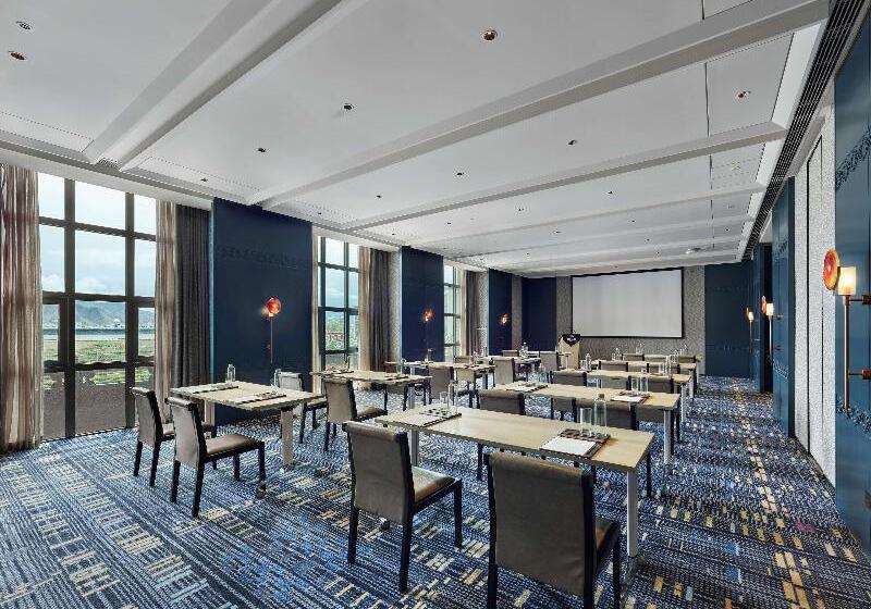 호텔 Hilton Shigatse