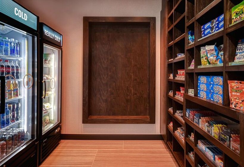 هتل Home2 Suites By Hilton Tucson Downtown