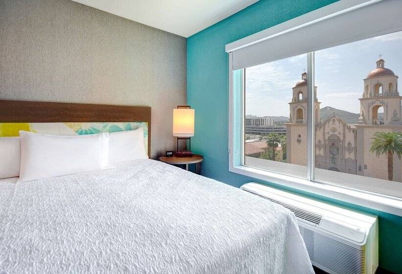 هتل Home2 Suites By Hilton Tucson Downtown
