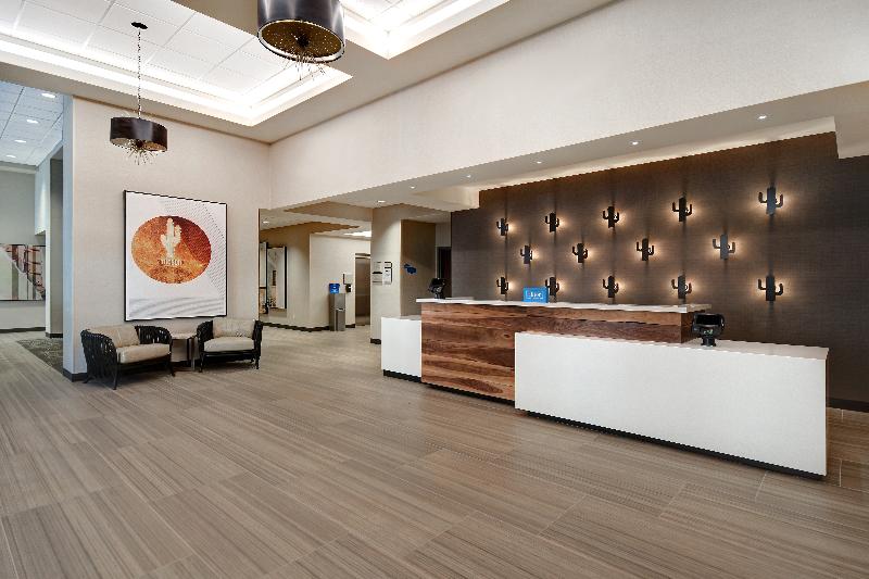 هتل Home2 Suites By Hilton Tucson Downtown