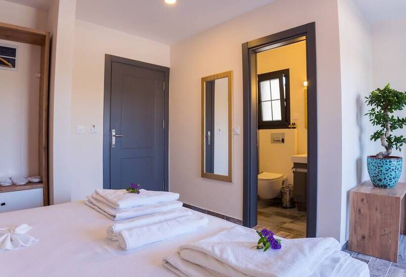 בית מלון כפרי Juliet Alacati