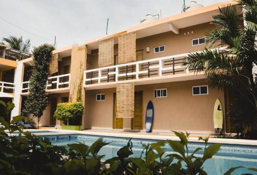 ホテル Juquilita Punta Zicatela