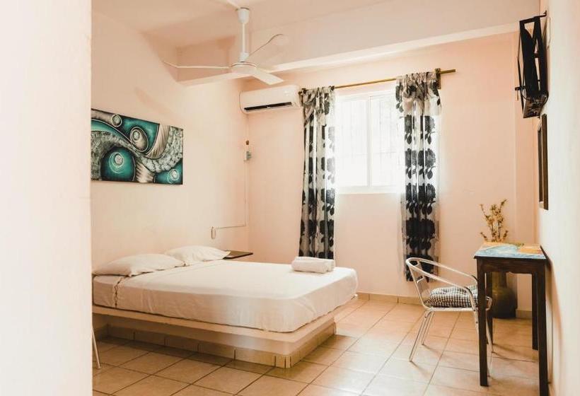 ホテル Juquilita Punta Zicatela