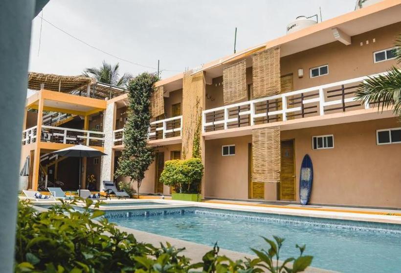 ホテル Juquilita Punta Zicatela