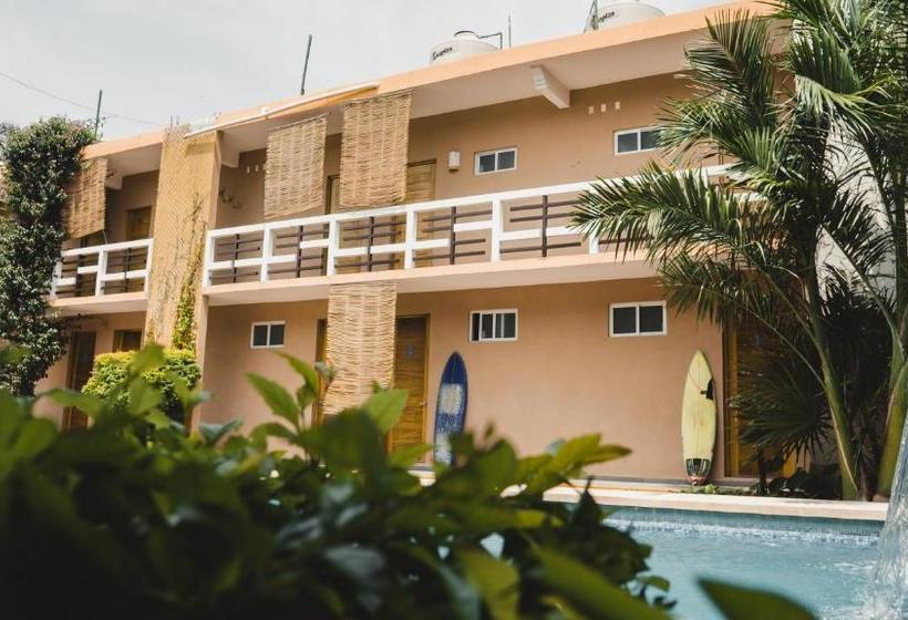 ホテル Juquilita Punta Zicatela