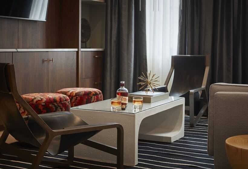 هتل Kinn Guesthouse Downtown