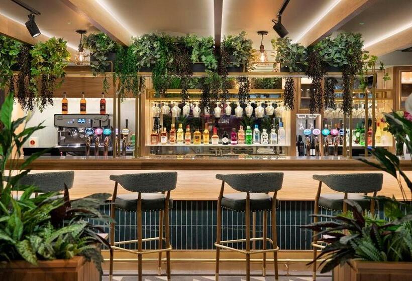 Leonardo Hotel Chester