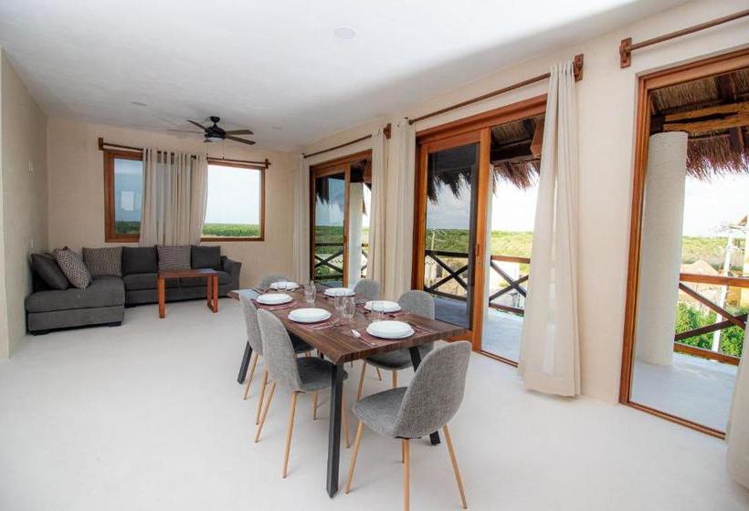 Отель Luna Roja Holbox