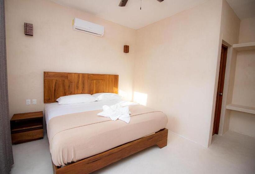 Отель Luna Roja Holbox