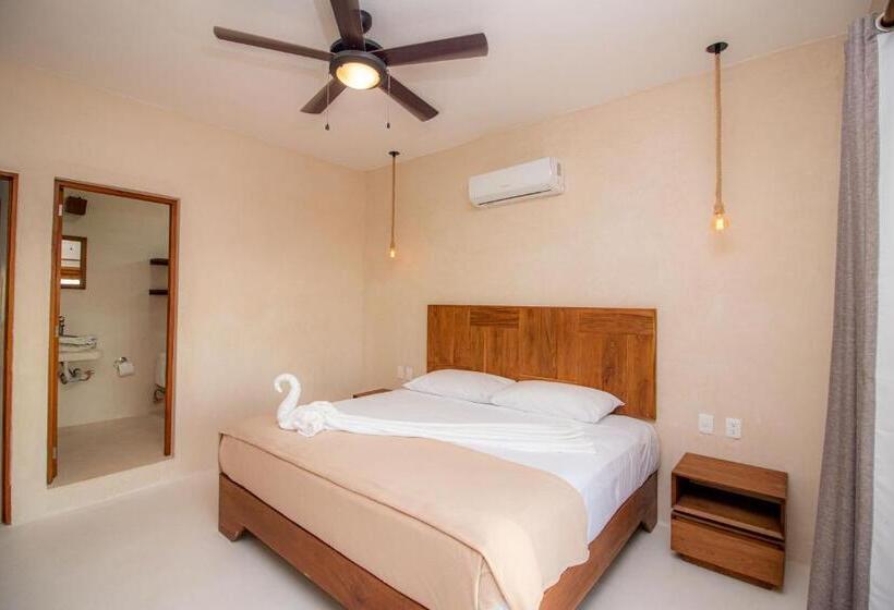 Отель Luna Roja Holbox