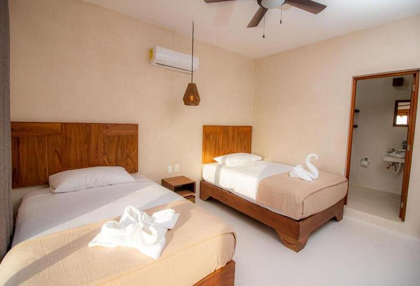 Отель Luna Roja Holbox