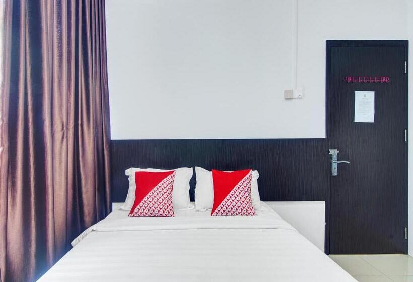 호텔 Oyo 90419 Azzahra Homestay Syariah