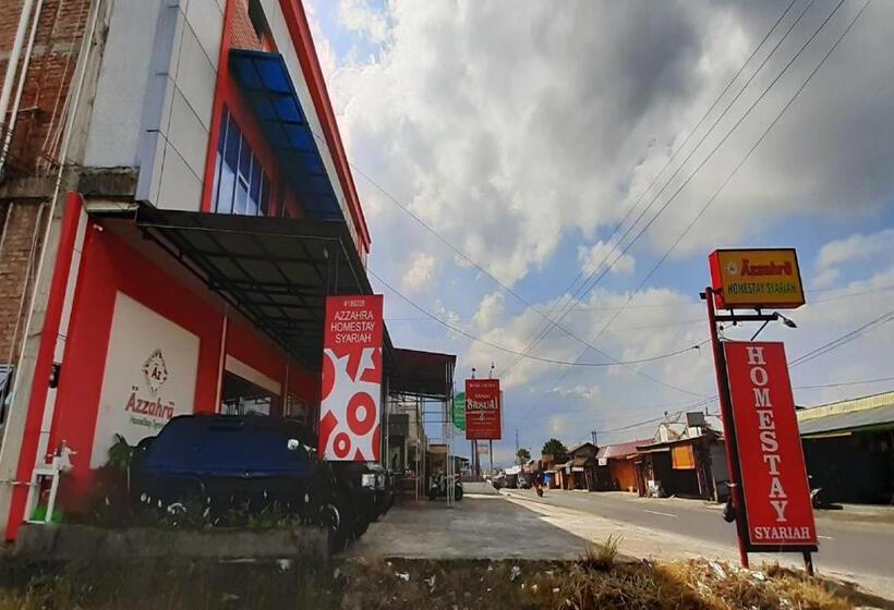 호텔 Oyo 90419 Azzahra Homestay Syariah