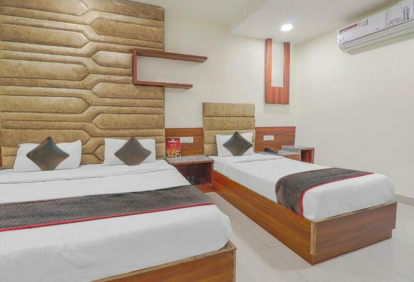 Отель Oyo Townhouse 478 Royal Aanandam