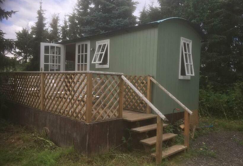 Отель Paddock View At The Barns