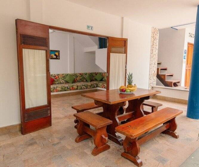 فندق Playazul Coveñas