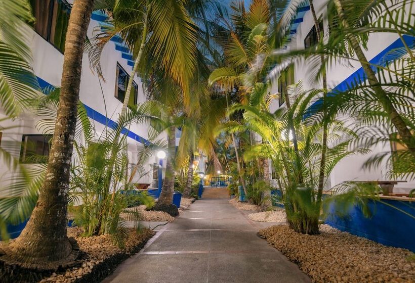 هتل Playazul Coveñas