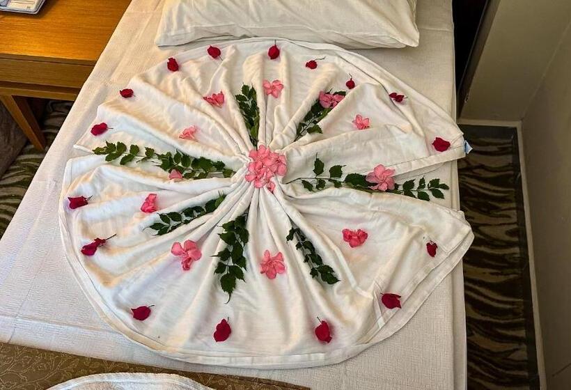 ホテル Prenses Sealine Beach