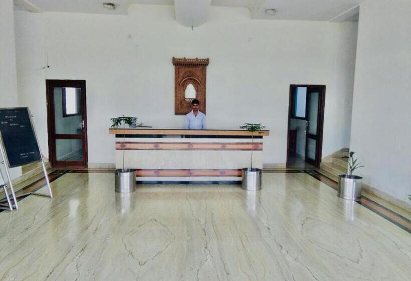 בית מלון כפרי Regency Bina