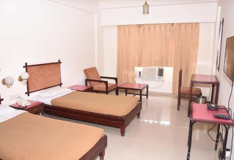 בית מלון כפרי Regency Bina