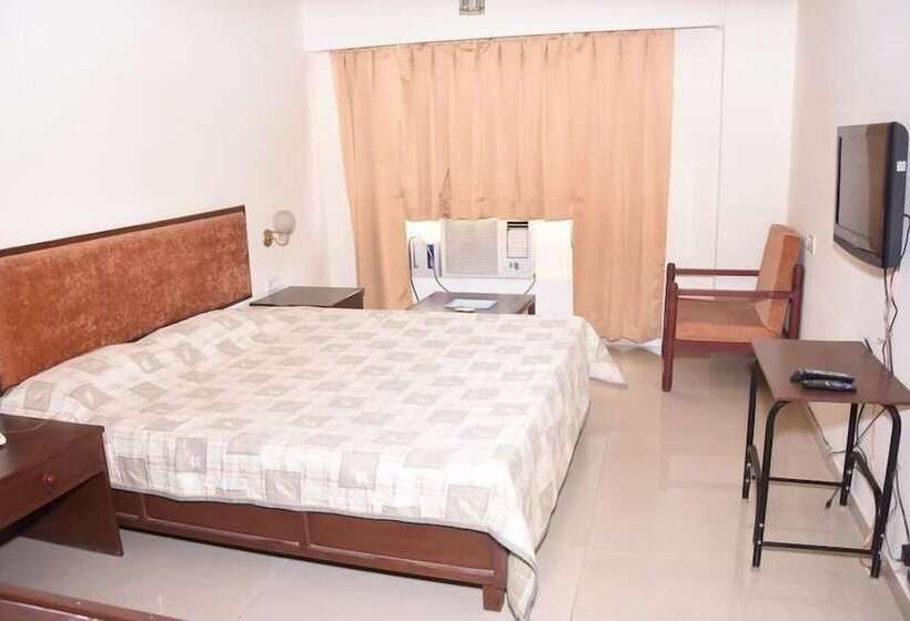 בית מלון כפרי Regency Bina