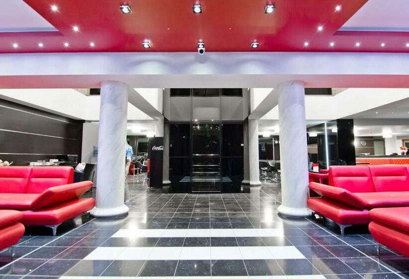 호텔 семеен хотел романтика