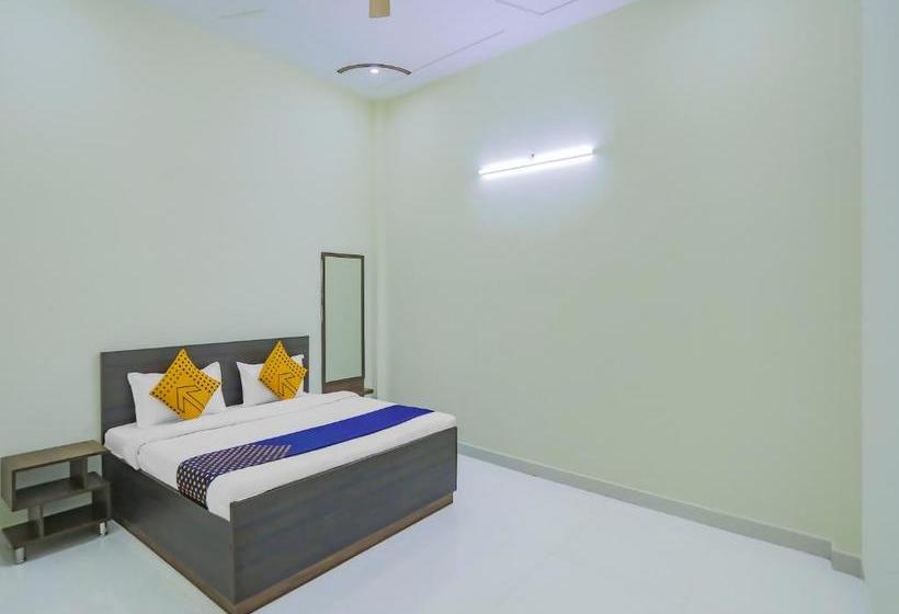 ホテル Spot On 72226  Chandrajyoti