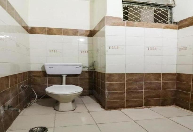 Отель Spot On 81496 Maruti Nandan Guest House