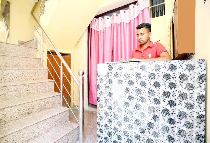 酒店 Spot On Hc Palace