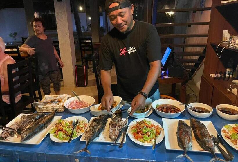 Отель The Blue Lagoon Resort  Kalpitiya