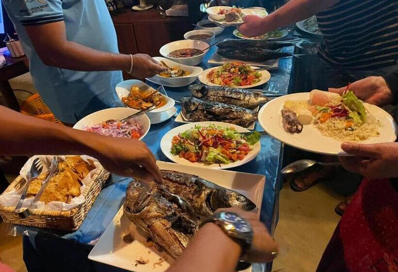 Отель The Blue Lagoon Resort  Kalpitiya