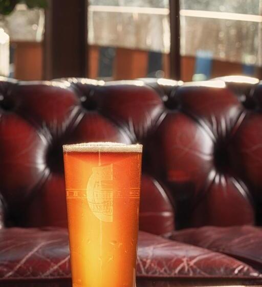 ホテル The Chilterns Fox