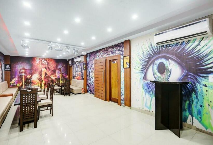 Townhouse 481 Hotel City Star