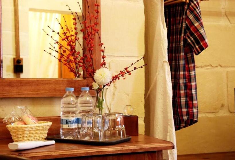 Il Bàrraġ Farmhouse B&b Gozo Traditional Hospitality