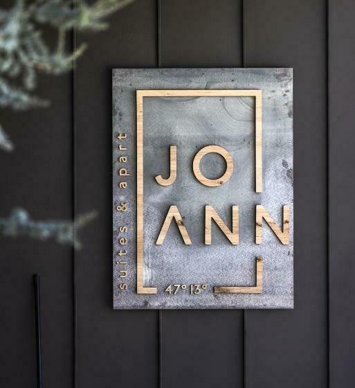 Joann Suites & Apart