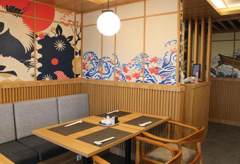 Kawana Golf Residence