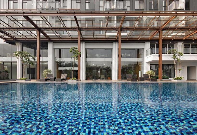 Kawana Golf Residence