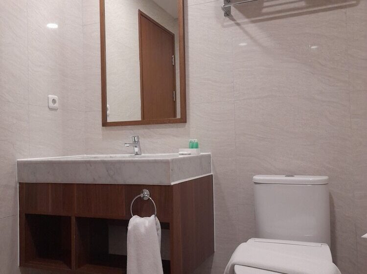 Kawana Golf Residence