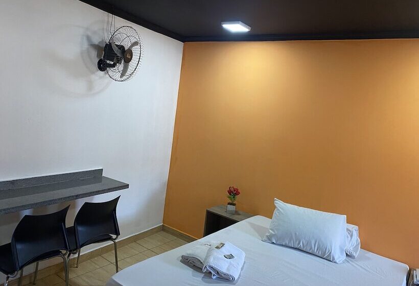 Light Motel   24 Horas