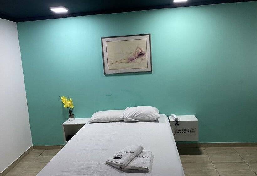 Light Motel   24 Horas