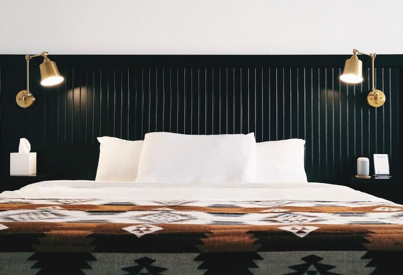 فندق على الطريق Jackalope Motor Lodge