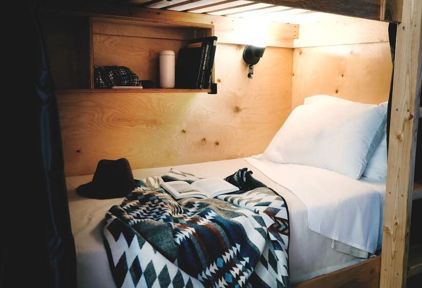 فندق على الطريق Jackalope Motor Lodge