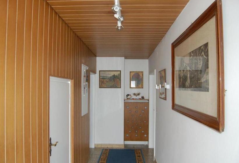 Nesthocker Café Snackbar Pension Bauwagencamp