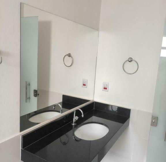 פנסיון Hospedagem Casa Branca Localizada Em Um Bairro Nobre De Capitólio, Escarpas Do Lago