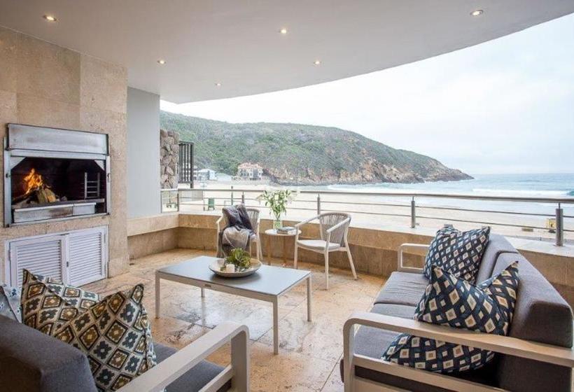 بنسيون Room In Guest Room   Charming Room With A Sea View